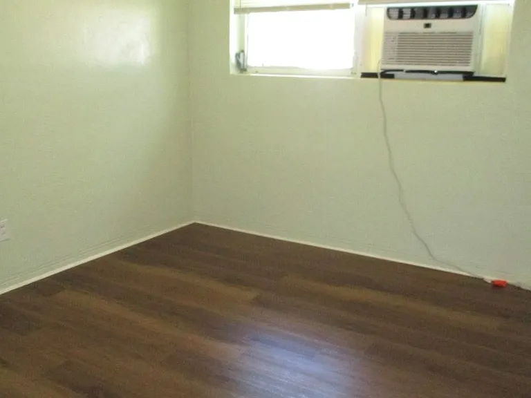 802 Lewis Dr — Photo 5
