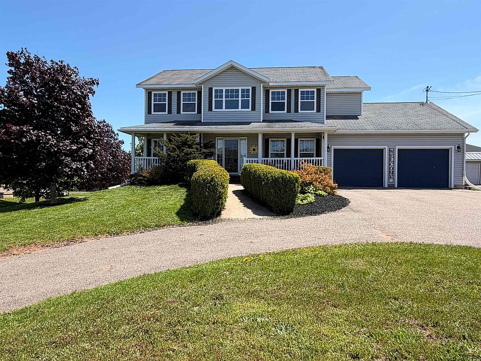 1st image of 71 Rebecca Dr