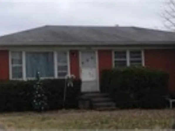 3310 Pioneer Trl, Shepherdsville, KY 40165
