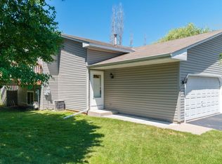 7333 Vinewood Ct, Maple Grove, MN 55311