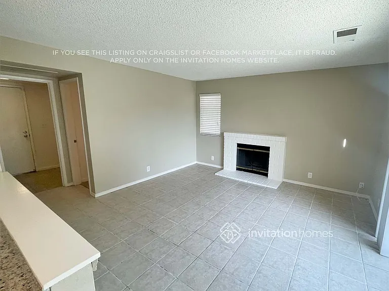 102 Vanessa St — Photo 3