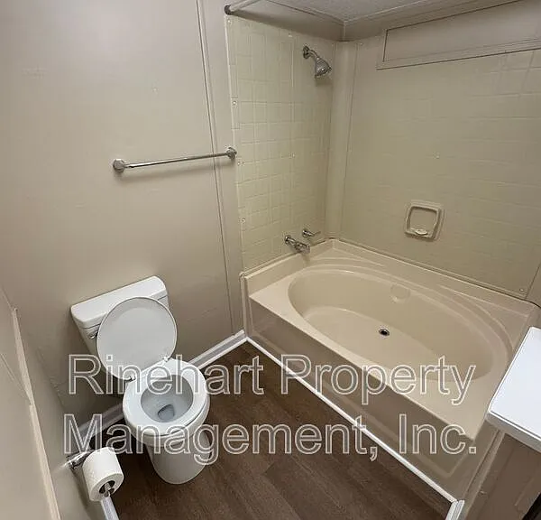 3252 Balkan Dr — Photo 13