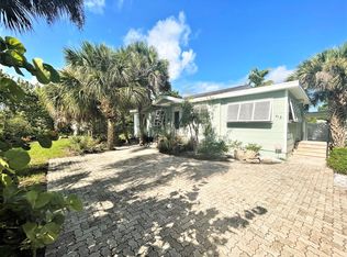 413 Shore Rd, Nokomis, FL 34275