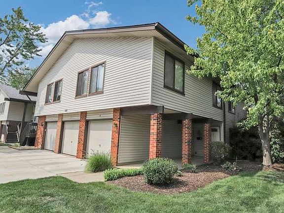 2nd image of 1319 Kingsbury Dr