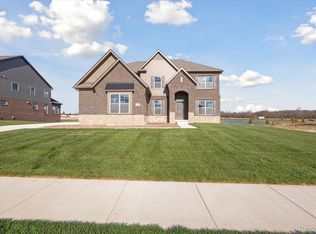 11963 Romeo Ln, Washington, MI 48094