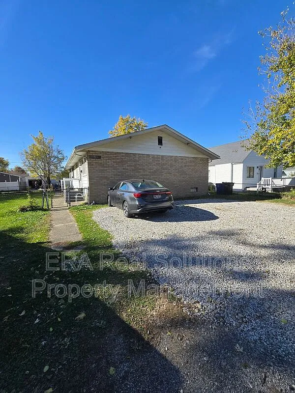 357 N Algonquin Ave photo 1