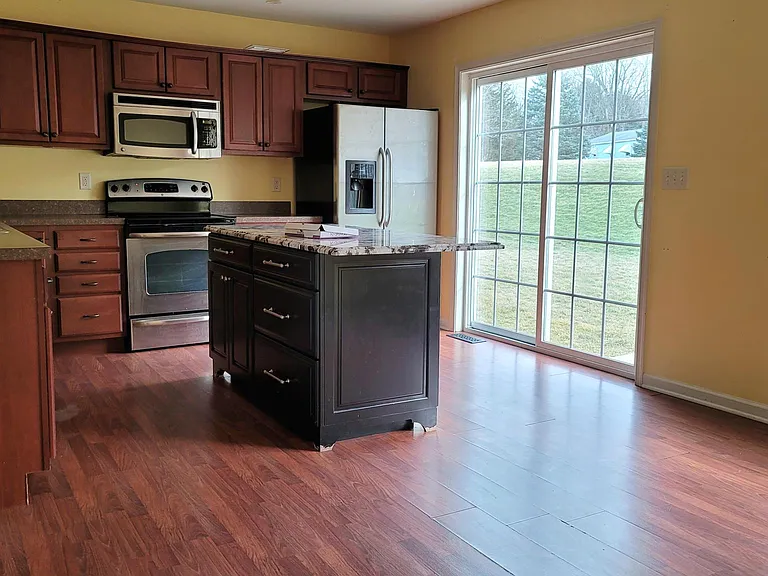 192 Old Schoolhouse Ln — Photo 48
