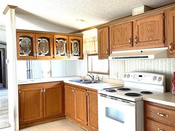4th image of 2929 Schoolhouse Ln