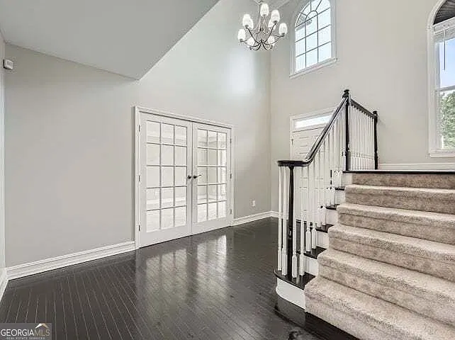 5 bed, 3.5 bath, 5121 sqft, $3,500 — Photo 4