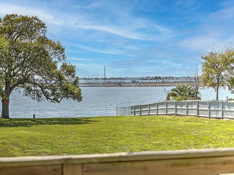 1618 Bayou Shore Dr — Photo 41