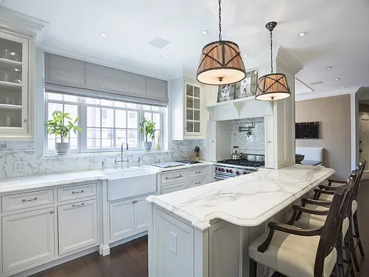 Sold by Sotheby's International Realty | media 3