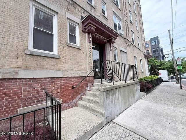 533 Monroe St #4D — Photo 13