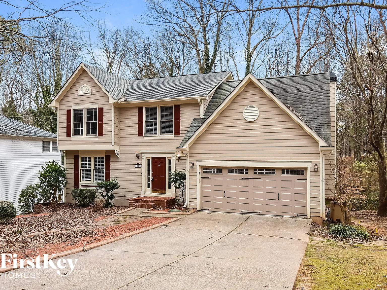 4 bed, 2.5 bath, 2344 sqft, $2,280 — Photo 2