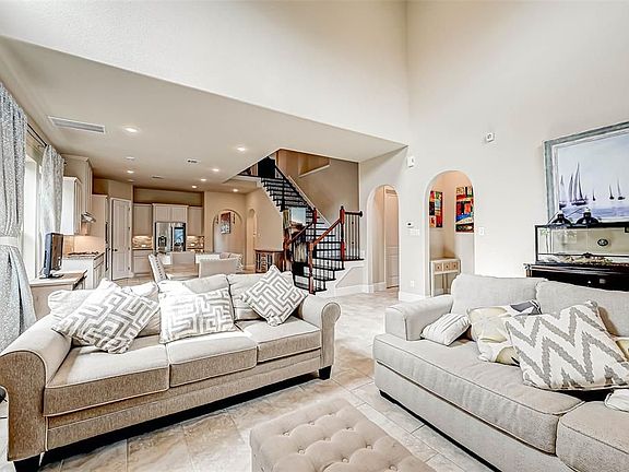 4th image of 13206 Parkway Meadows Dr