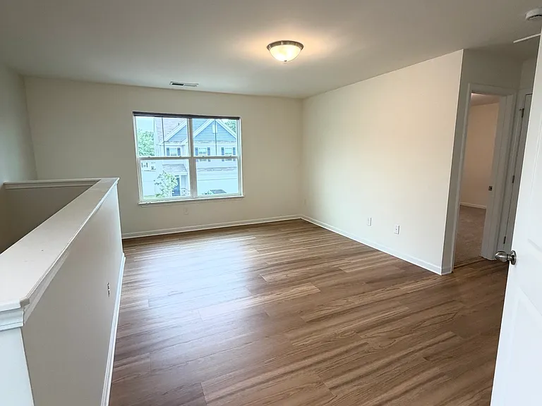 804 Omni Ct — Photo 10