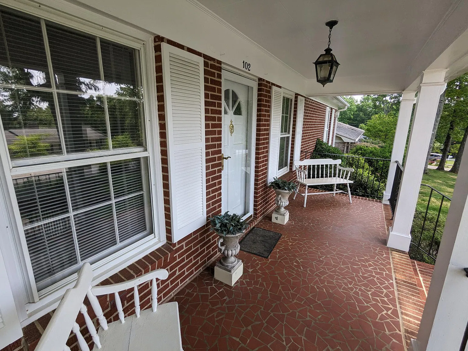 3 bed, 1890 sqft, $1,995 — Photo 4