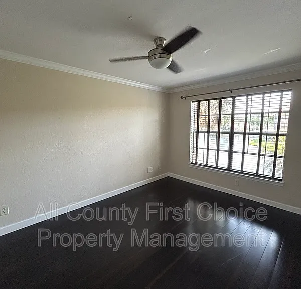10200 Gandy Blvd #1008 — Photo 5