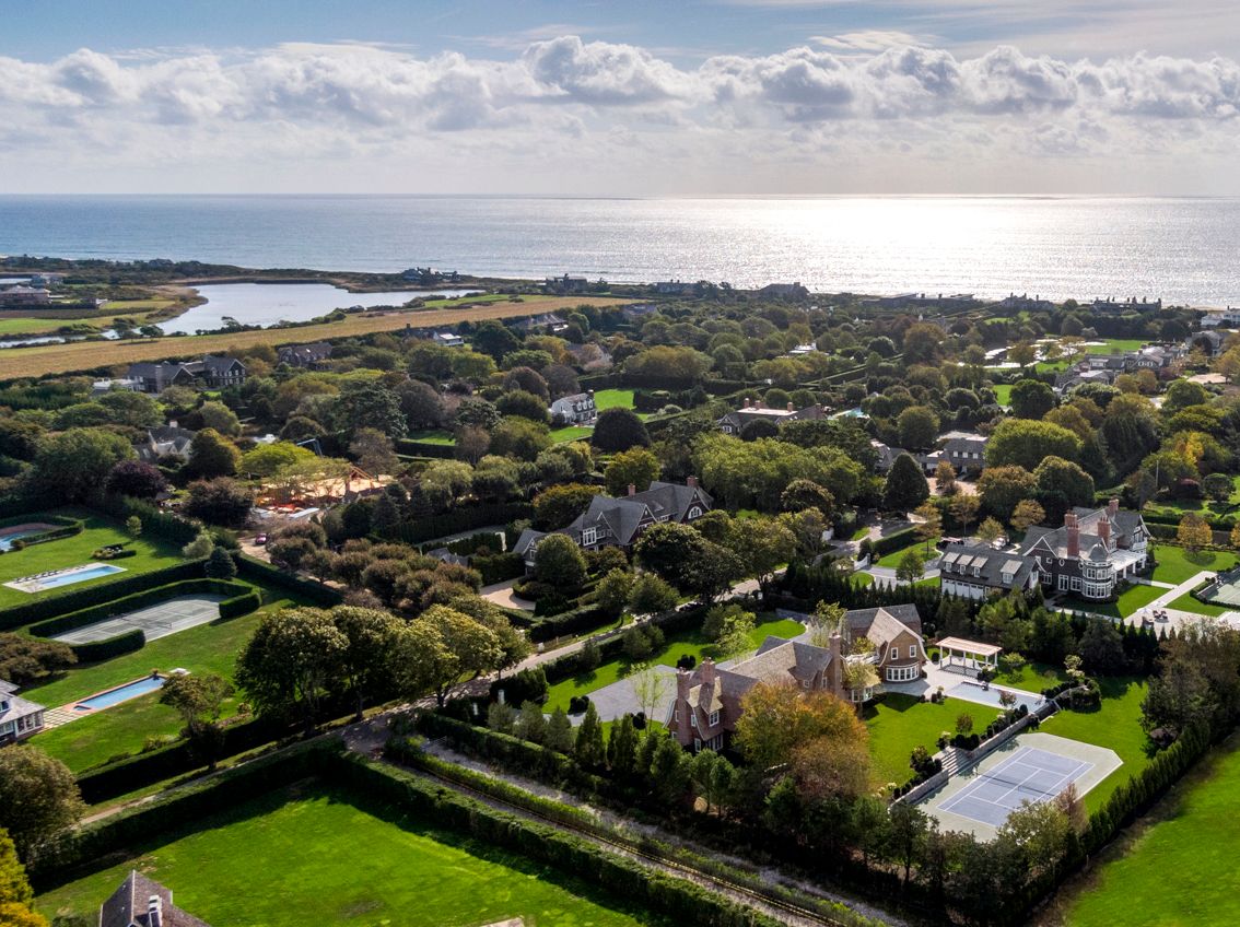 71 Pheasant Ln in Southampton Out East