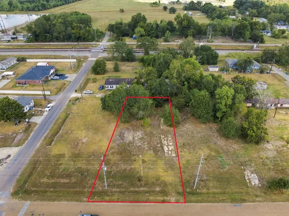 506 W 1st St, Iowa, LA 70647