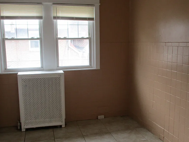 4153 Stirling St — Photo 5