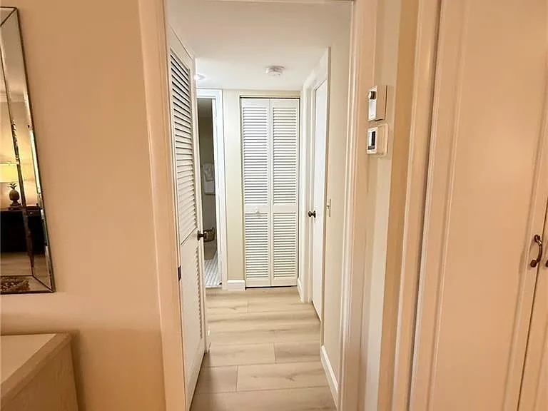57 High Point Cir W #201 — Photo 11