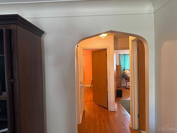 5th image of 6504 Elwynne Dr