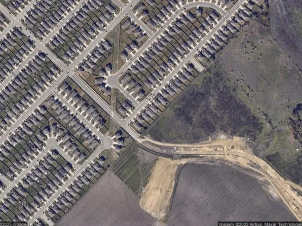 401 Wren Ln, Kyle, TX 78640