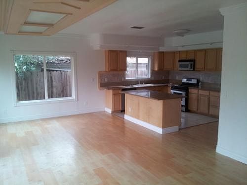 4th image of 2350 American Ave