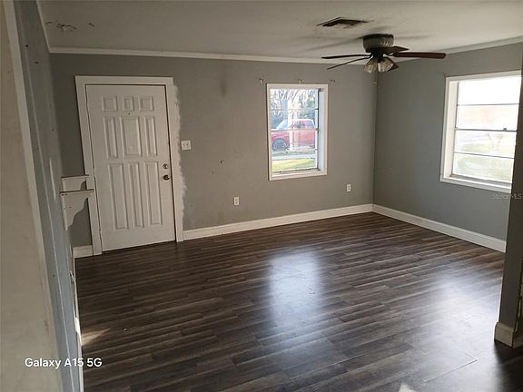 5th image of 285 E Lake St