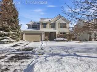1195 Oakmont Dr, Oxford, MI 48371