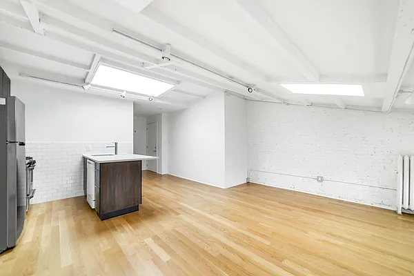 Rented by Corcoran | media 22