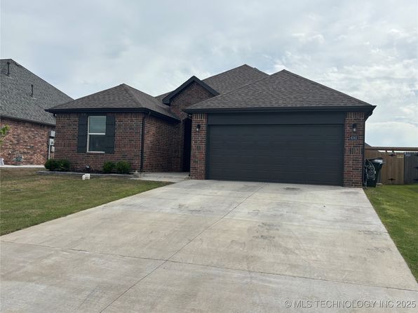 4242 W Village Park Dr, Skiatook, OK 74070