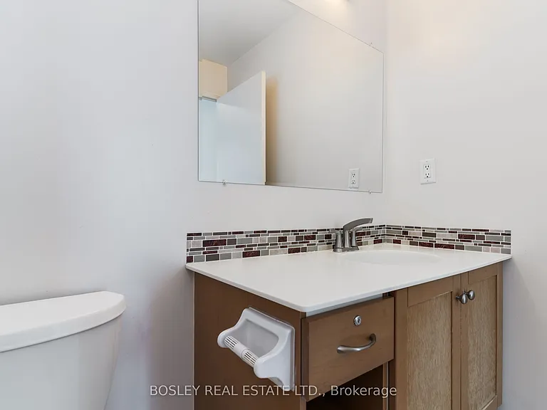 220 Victoria St #803 — Photo 17