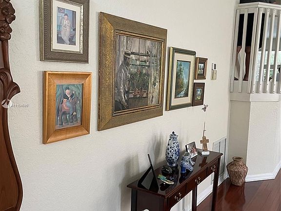 2nd image of 10577 NW 51st St #10577