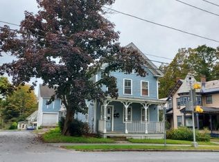 22 School St, Bellows Falls, VT 05101