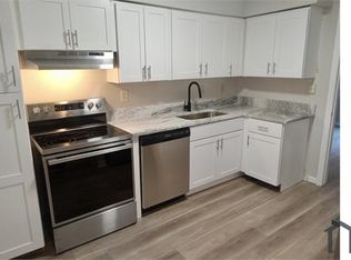 77 Tiburon Ct, Lithonia, GA 30038