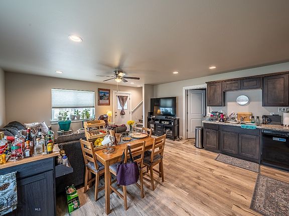 3rd image of 1304 Bunson Ln