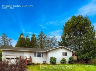 5999 Sunshine Dr, Ferndale, WA 98248
