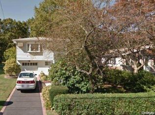 1064 Udall Rd, Bay Shore, NY 11706