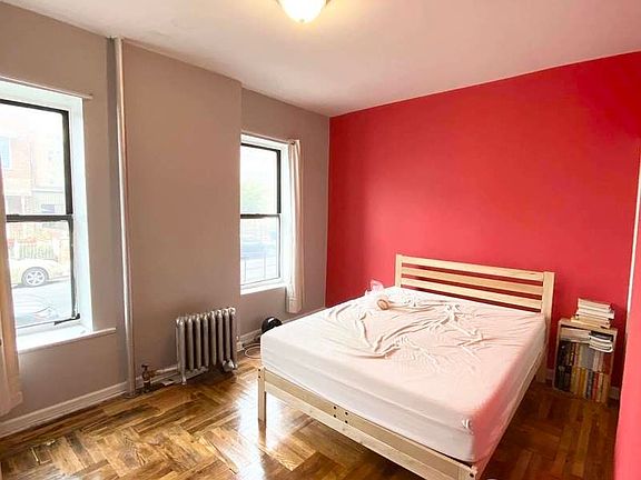 4th image of 41 E 31st St #1BB