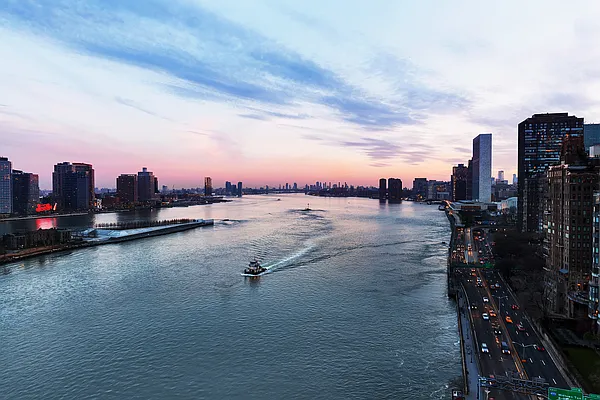 Sold by Douglas Elliman | media 15