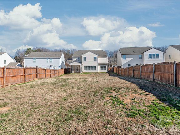 2nd image of 10229 Snowbell Ct