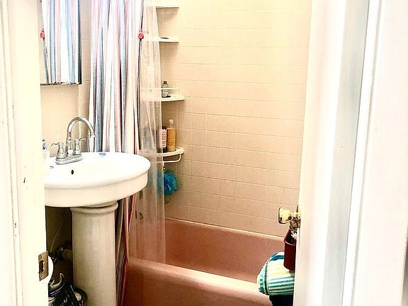 5th image of 3615 Grand Ave S APT 206