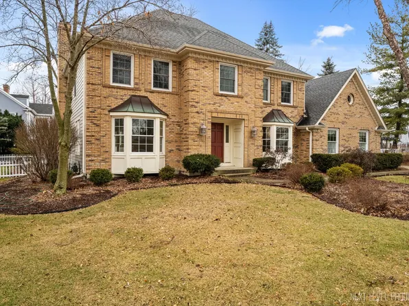 1650 Chelsea Ct, Wheaton, IL 60189