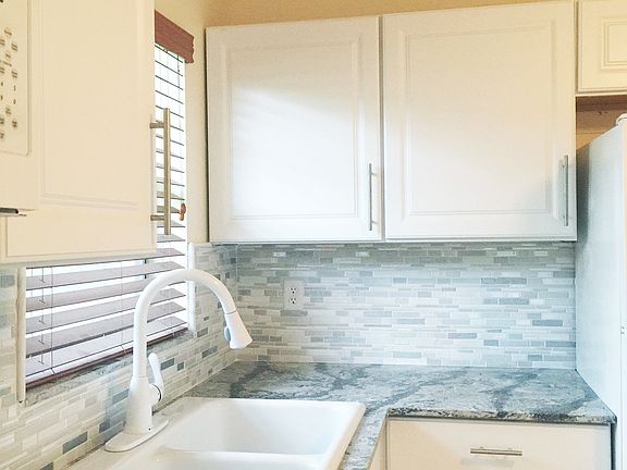 4th image of 5150 NE 6th Ave APT 111