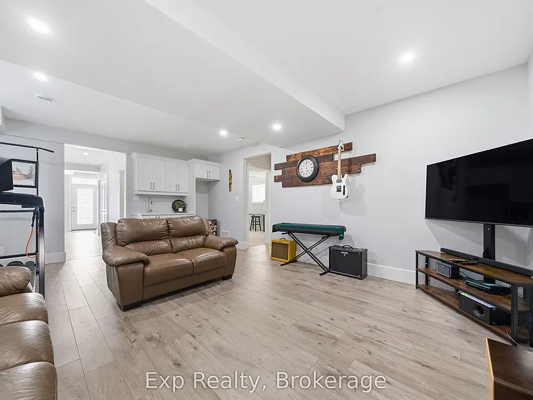 52 Meagan Ln — Photo 36