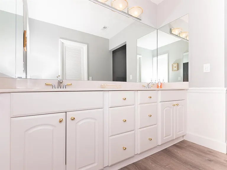 4041 NE Breakwater Dr — Photo 12