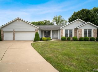 34 Hidden Hills Dr, Saint Charles, MO