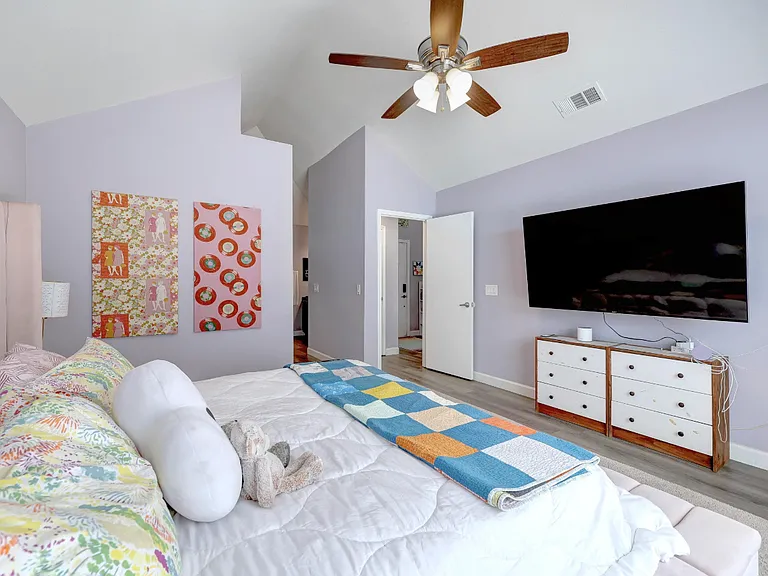 402 Oakcrest Dr — Photo 11
