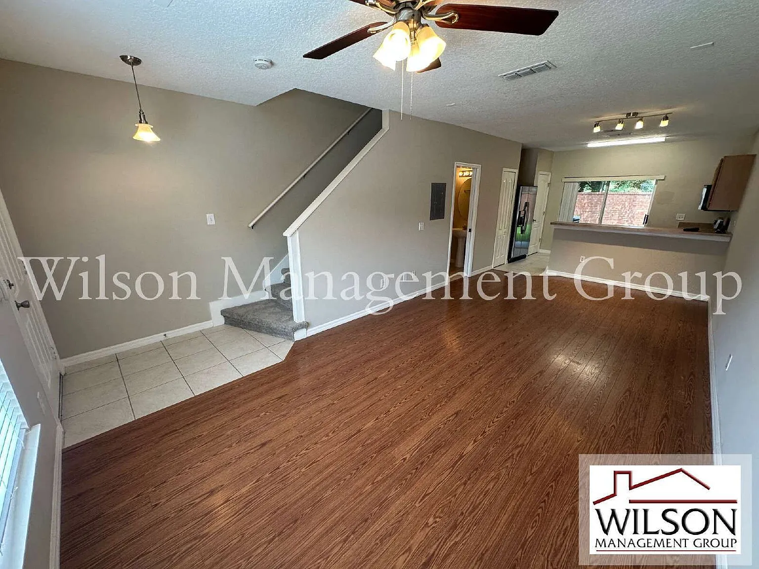 2 bed, 2.5 bath, 1056 sqft, $1,595 — Photo 3
